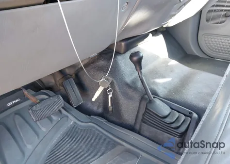 2003 Ford F-250 from USA, damaged, VIN 1FTNX21P63EC82015